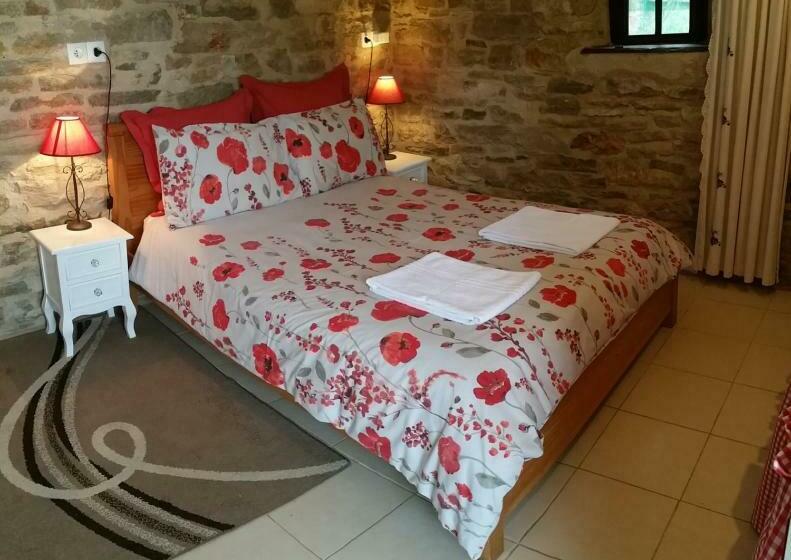 استودیوی استاندارد, La Noyeraie Rocamadour