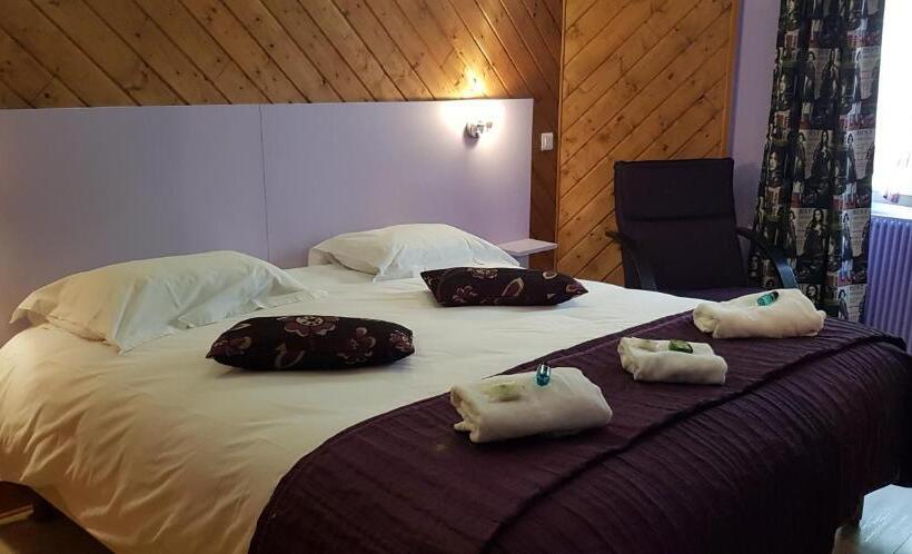 Номер Стандарт, Logis Hôtel Restaurant Les Carillons