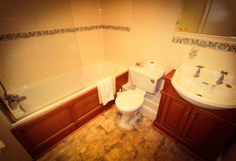 Номер Стандарт Трехместный, Queens Court