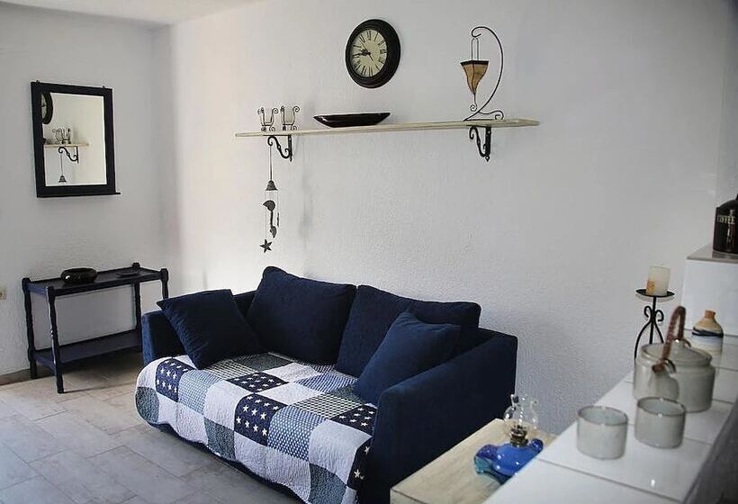 Appartamento 1 Camera da Letto Vista Giardino, Villa Galini