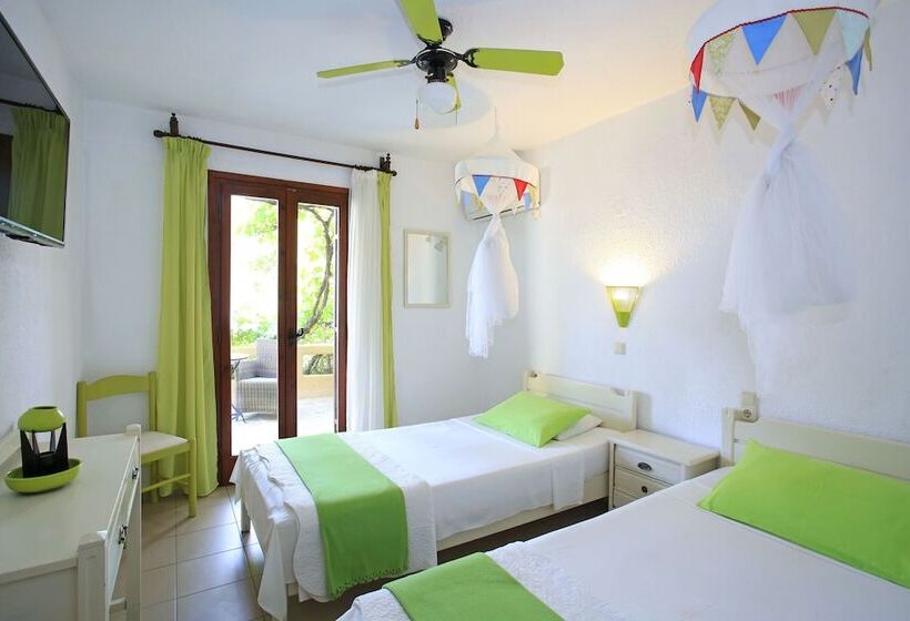 Appartamento 1 Camera da Letto Vista Giardino, Villa Galini