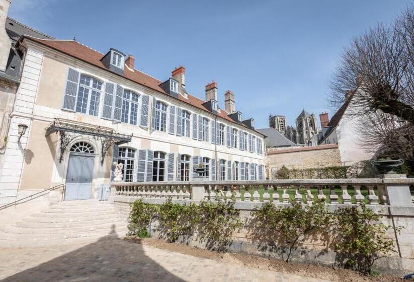 سوییت, L Hotel De Panette, Un Exceptionnel Château En Ville   Cathédrale