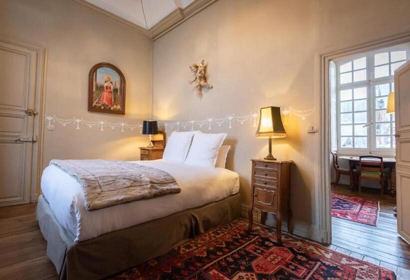 سوییت, L Hotel De Panette, Un Exceptionnel Château En Ville   Cathédrale