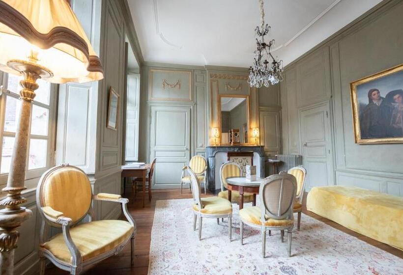 سوییت, L Hotel De Panette, Un Exceptionnel Château En Ville   Cathédrale