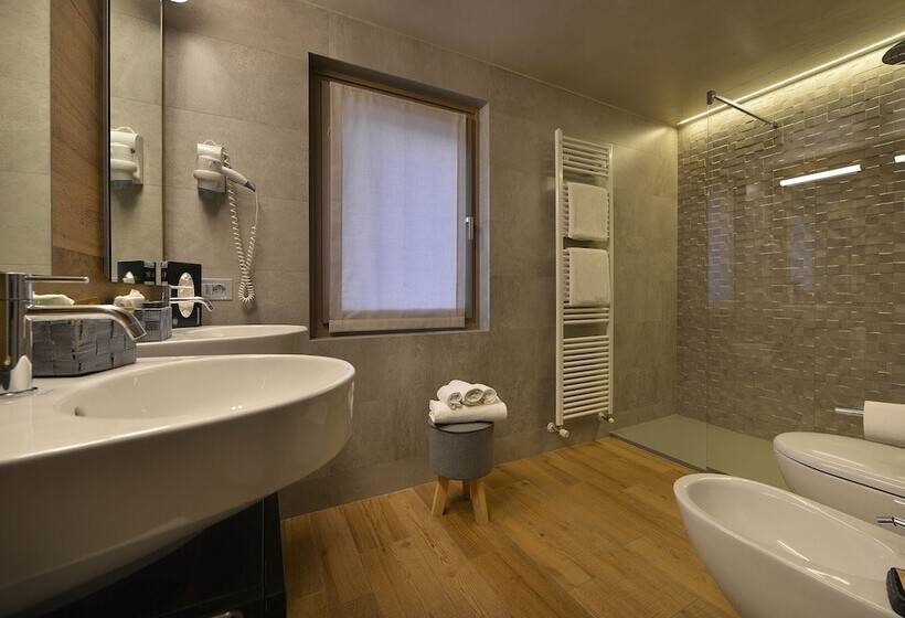 Suite Familiar 2 Quartos, Compagnoni