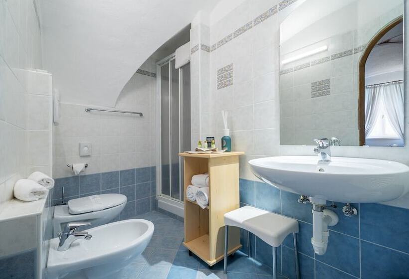 Quarto Economy, Garnì Laurino