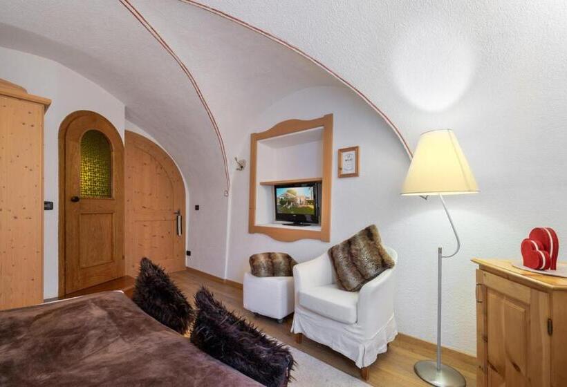 Quarto Economy, Garnì Laurino