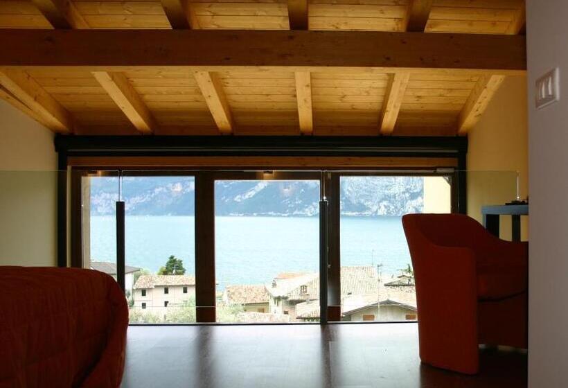 1 Bedroom Apartment Lake View, Garni Selene