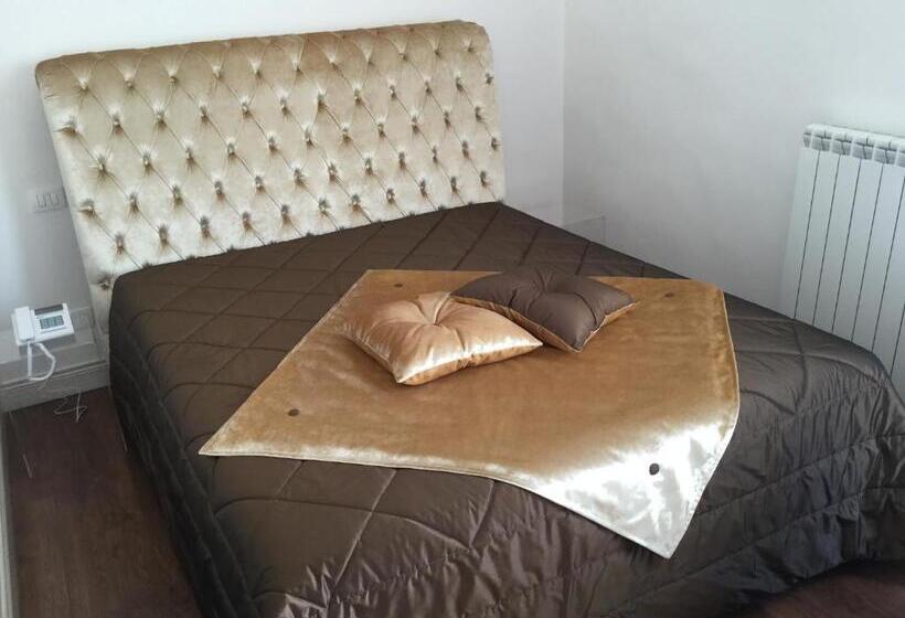 Номер Стандарт с Балконом, B&b Palazzo Del Teatro