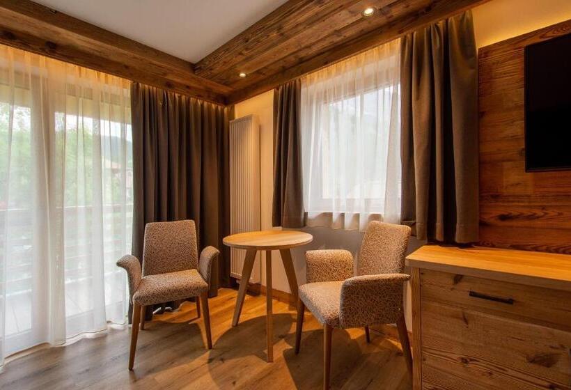Номер Deluxe с Балконом, Villa Eden