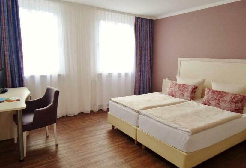 Люкс Вид на Сад, Landhotel Alte Schule   Hotel Garni