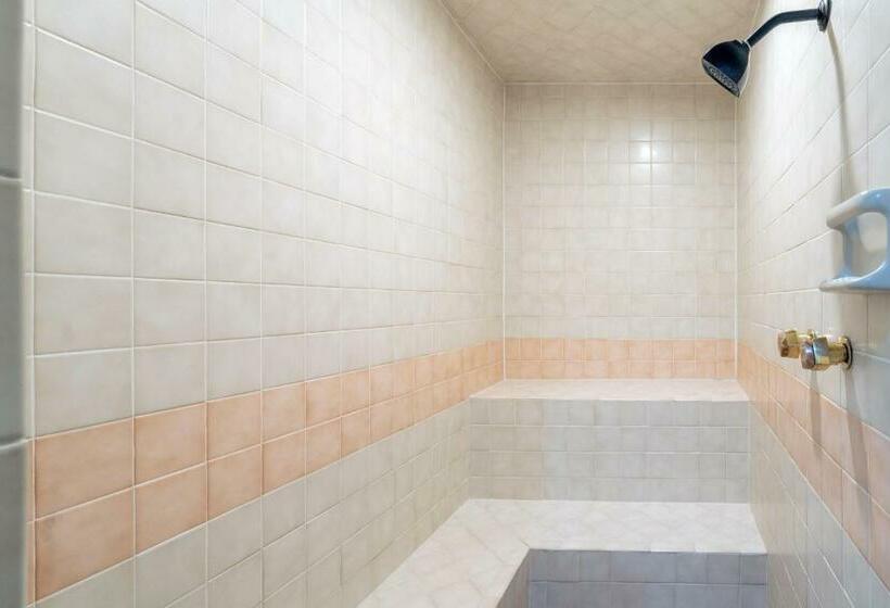 Апартаменты 4 Спальни, Dakota Place 7
