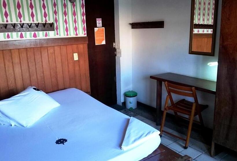 스탠다드 룸 공동 욕실, Laranjeiras Hostel