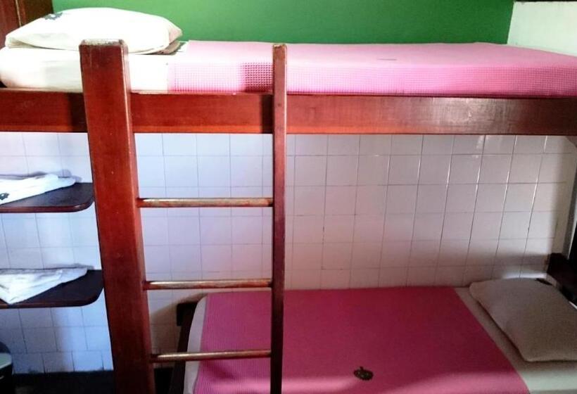 스탠다드 룸 공동 욕실, Laranjeiras Hostel