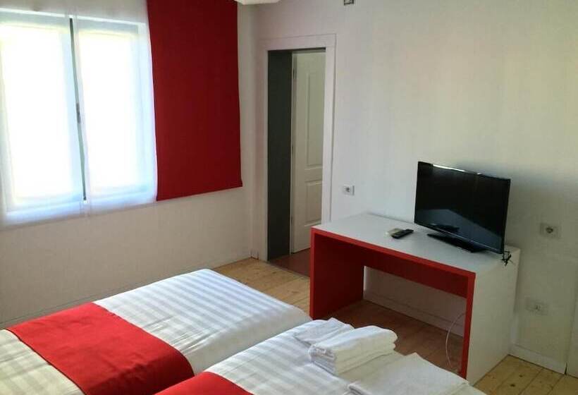 Camera Standard, Rimini Tirana