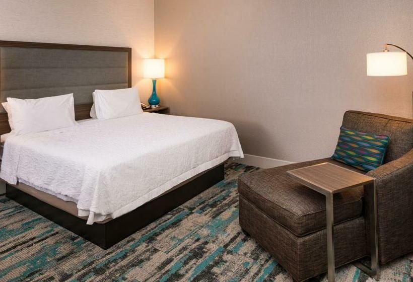 اتاق اجرایی با تخت بزرگ, Hampton Inn & Suites Olympia Lacey