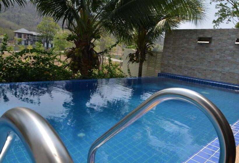 Номер Deluxe Кровать Кинг, Sir James Resort