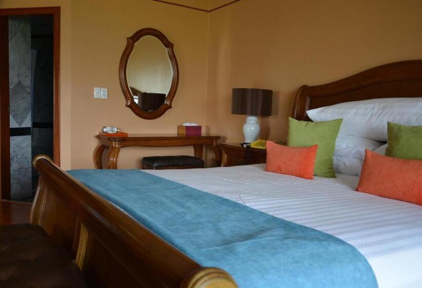 Полулюкс Кровать Кинг, Sir James Resort