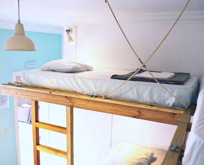 Cama em Quarto Compartilhado, Hitide Hostel