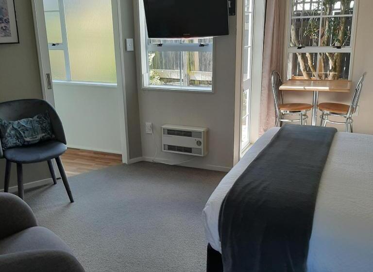 Номер Стандарт, Cottage Mews Motel