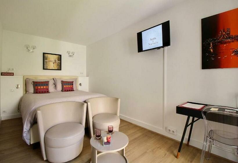 اتاق استاندارد با وان آب گرم, Assia & Nathalie   Luxury B&b Marais