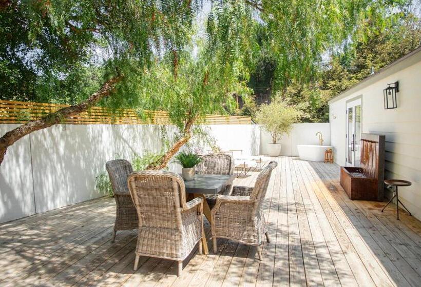스탠다드 방갈로 침실 2개, Calamigos Guest Ranch And Beach Club