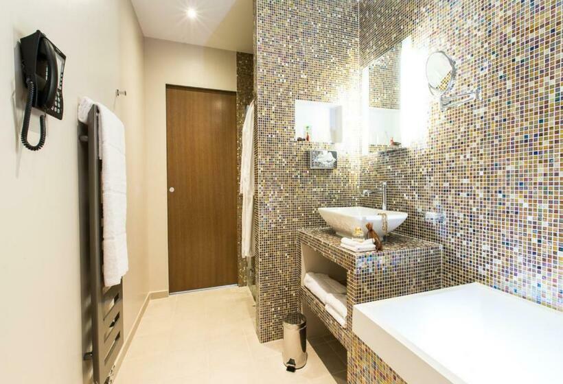 Номер Комфорт, Hôtel Spa Marotte