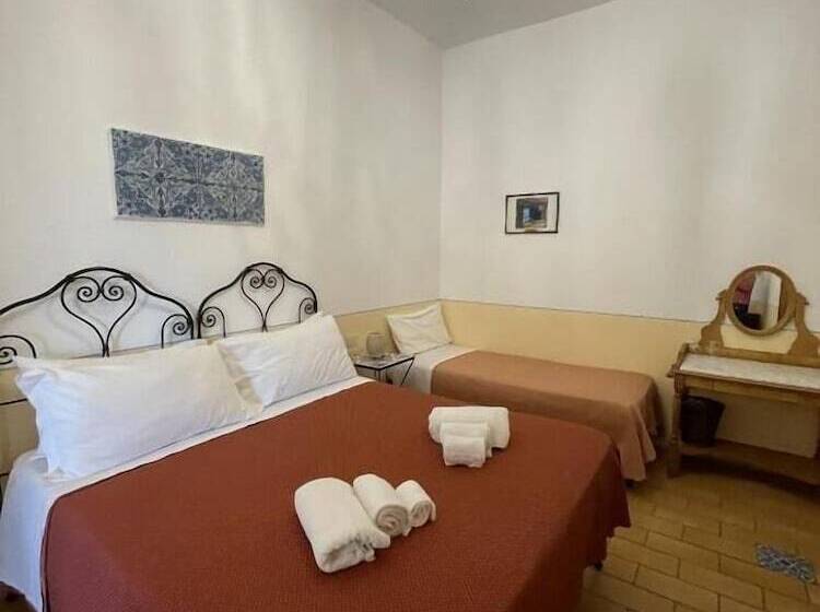 اتاق لوکس, La Locanda Del Postino