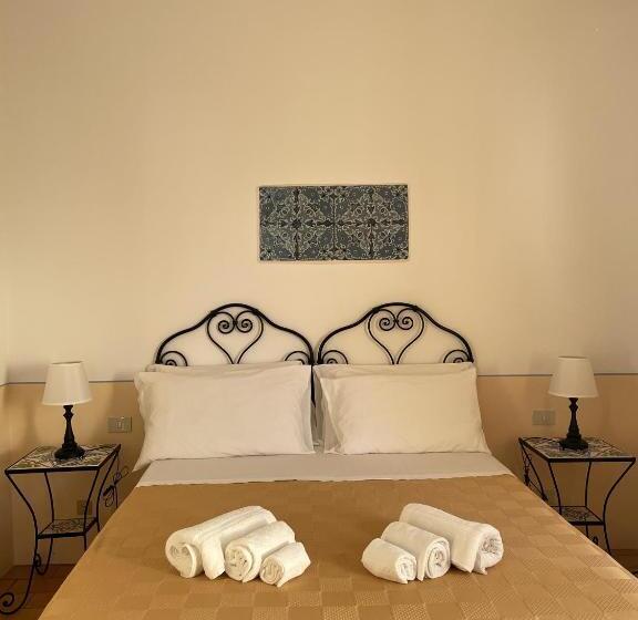 اتاق لوکس, La Locanda Del Postino