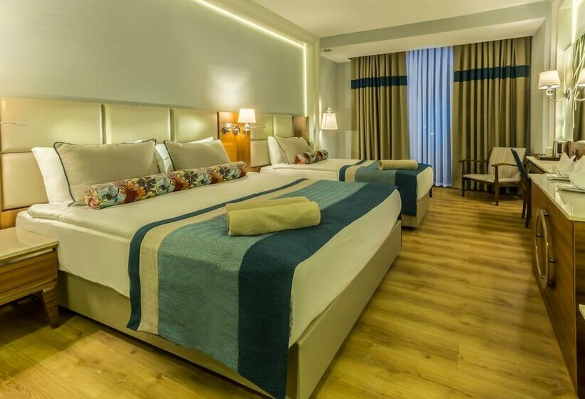 غرفة قياسية ثلاثية, Sensitive Premium Resort & Spa   All Inclusive