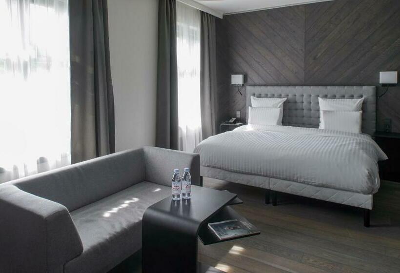 חדר דחוקס עם מיטת קינג, Pullman Riga Old Town
