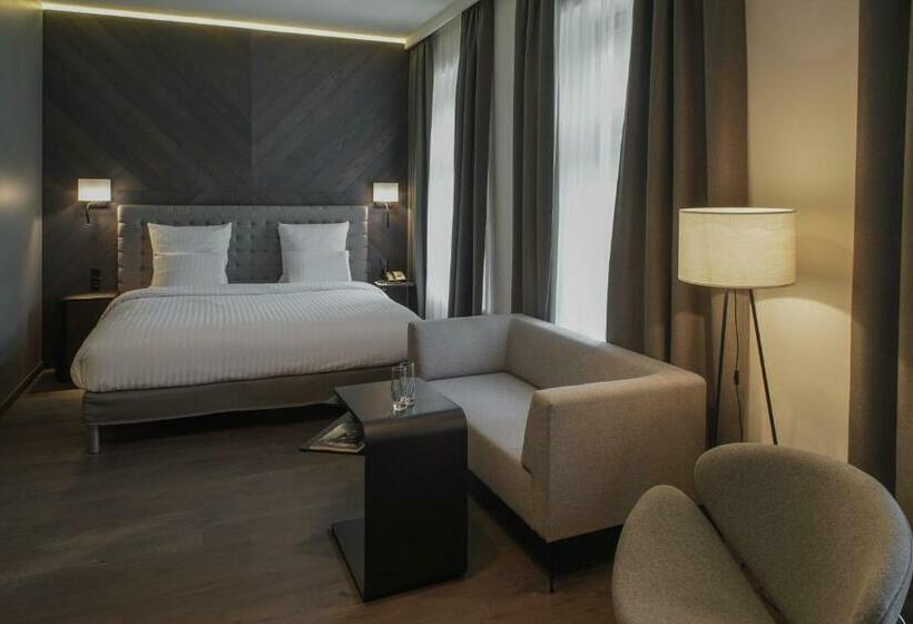 חדר דחוקס עם מיטת קינג, Pullman Riga Old Town