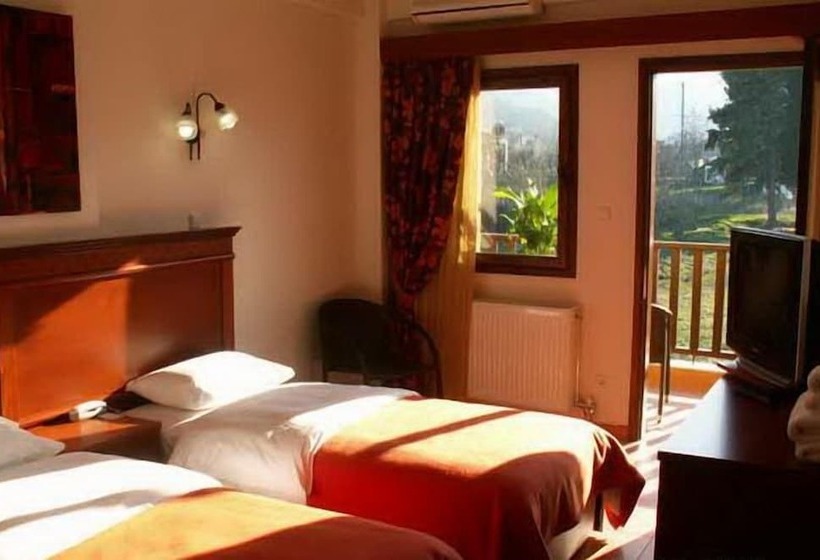 Номер Стандарт Трехместный, Olympia Guesthouse