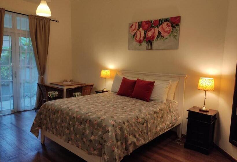 اتاق استاندارد, Rumah Putih Near Klia & Xiamen University