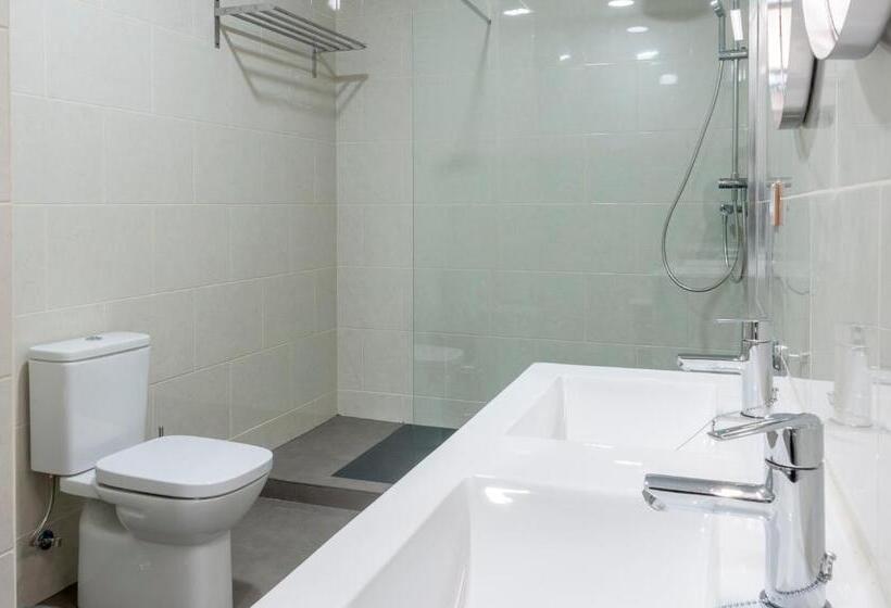 Семейный Номер Классика, Ant Hostel Barcelona
