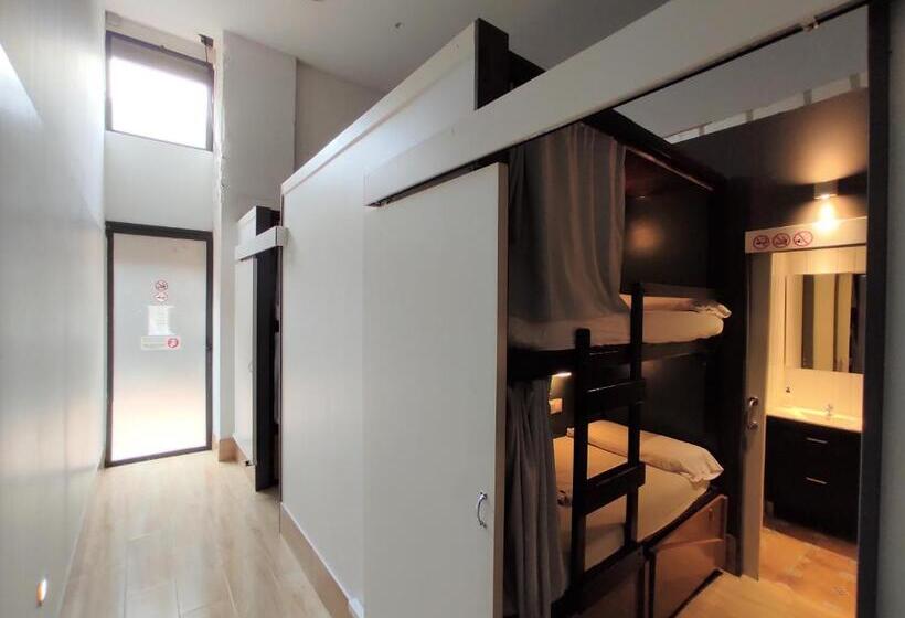 Кровать в Общей Комнате, Ant Hostel Barcelona