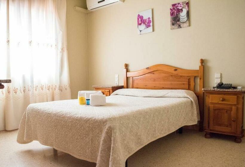 اتاق استاندارد یک نفره, Hostal Las Torres