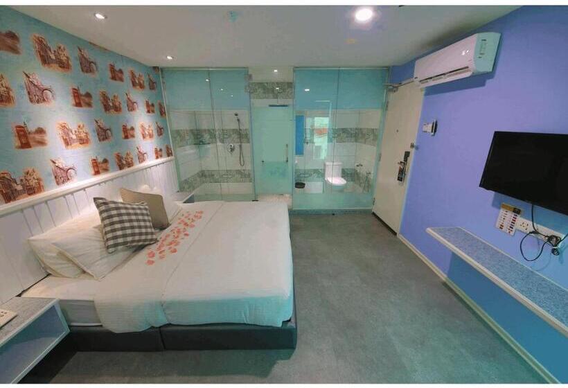 Люкс Повышенной Комфортности, Apple Hotel Penang