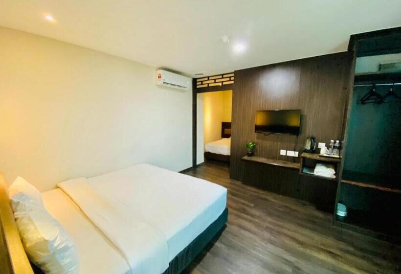 Семейный Номер, Apple Hotel Penang