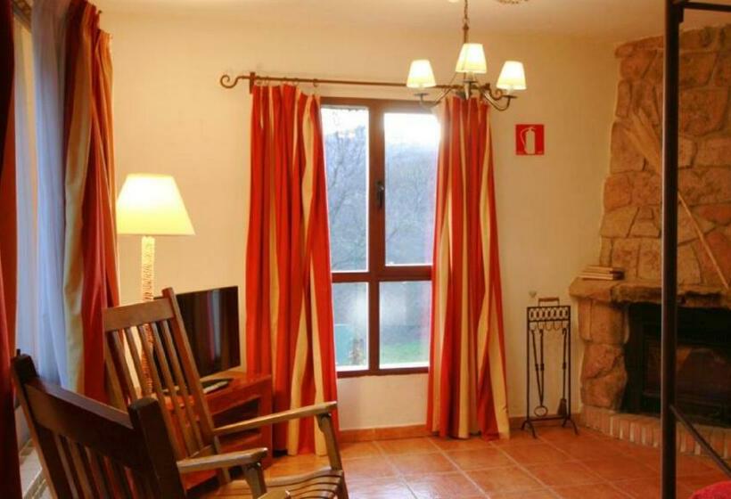 Номер Стандарт, Casona De Navalmedio
