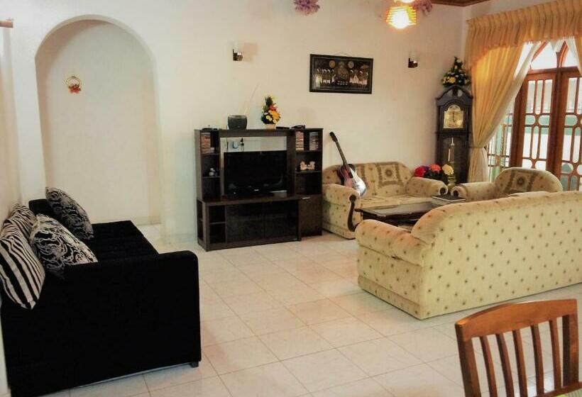 エコノミールーム, Romeo And Juliet Guest House