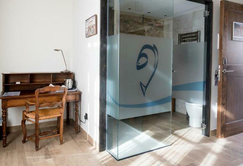 سوییت جونیور لوکس, Sa Voga Hotel & Spa