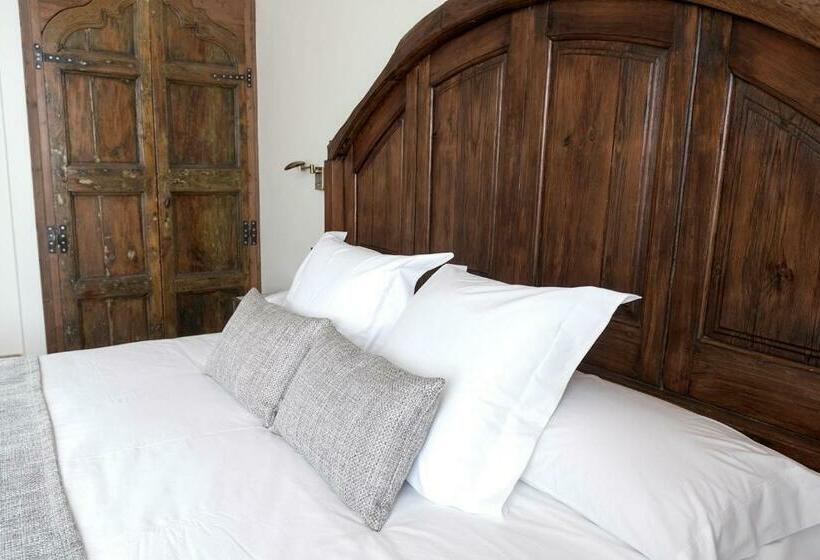 سوییت جونیور لوکس, Sa Voga Hotel & Spa