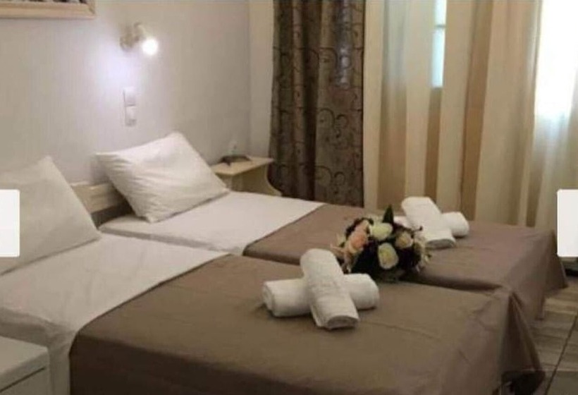 اتاق استاندارد, Dimitris Studios