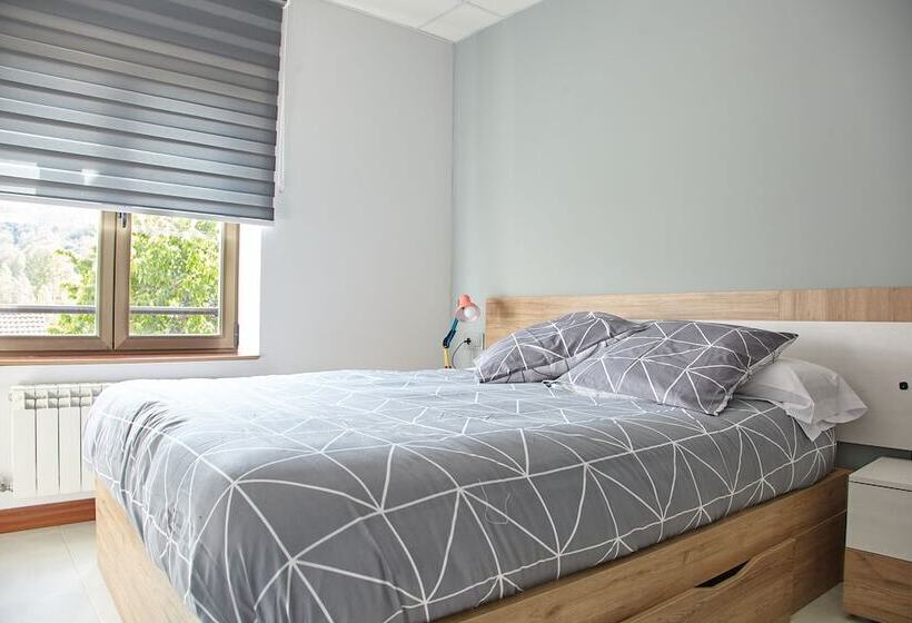 Номер Стандарт Трехместный, Hostal Fontañan