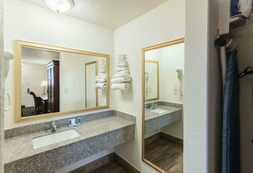Стандартный Номер Кровать Кинг, 1st Interstate Inn Montrose