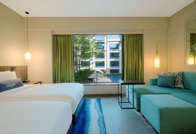 اتاق استاندارد با چشم‌انداز استخر, Hyatt Centric Candolim Goa