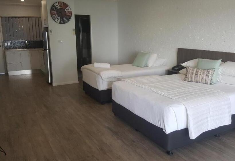 Номер Deluxe, Moby Dick Waterfront Resort Motel