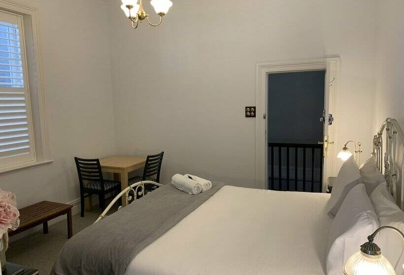 스탠다드 룸 킹사이즈 침대, Arundel S Boutique Accommodation