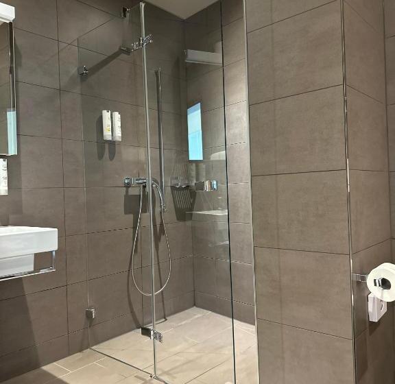 سوییت جونیور, Plaza Hotel Winterthur